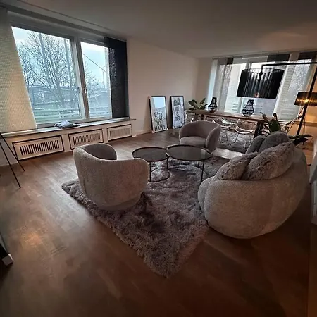 Spectecular Rhineview Fair Parking Luxury 12 Pers * Düsseldorf