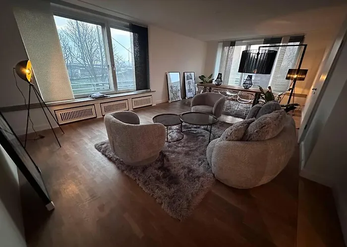 Spectecular Rhineview Fair Parking Luxury 12 Pers * Düsseldorf