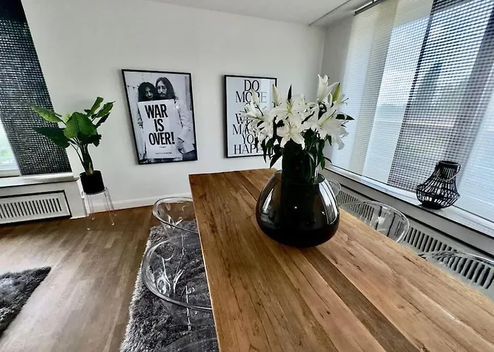 Spectecular Rhineview Fair Parking Luxury 12 Pers * Düsseldorf