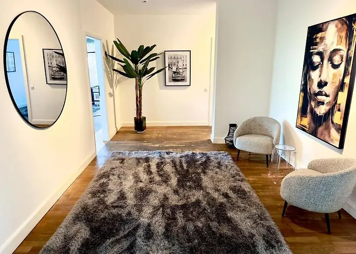 Apartment Spectecular Rhineview Fair Parking Luxury 12 Pers Düsseldorf