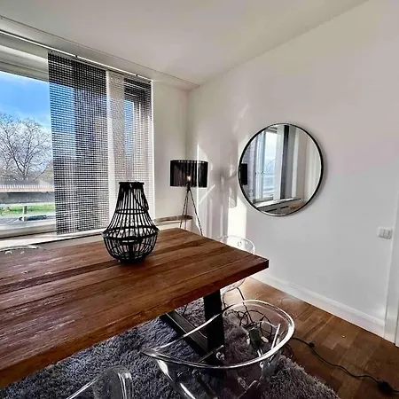 Apartman Spectecular Rhineview Fair Parking Luxury 12 Pers